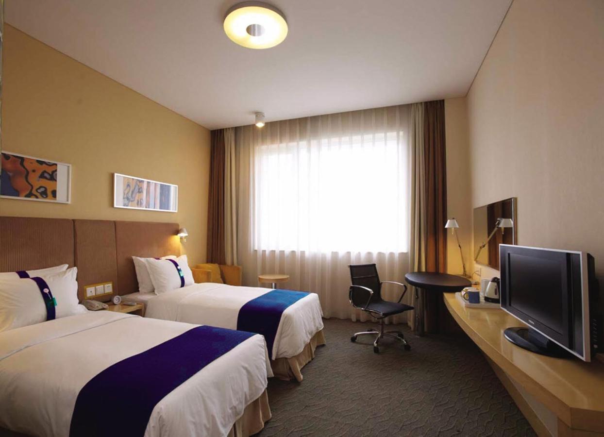 Holiday Inn Express - Jinan Exhibition Center, An Ihg Hotel Værelse billede