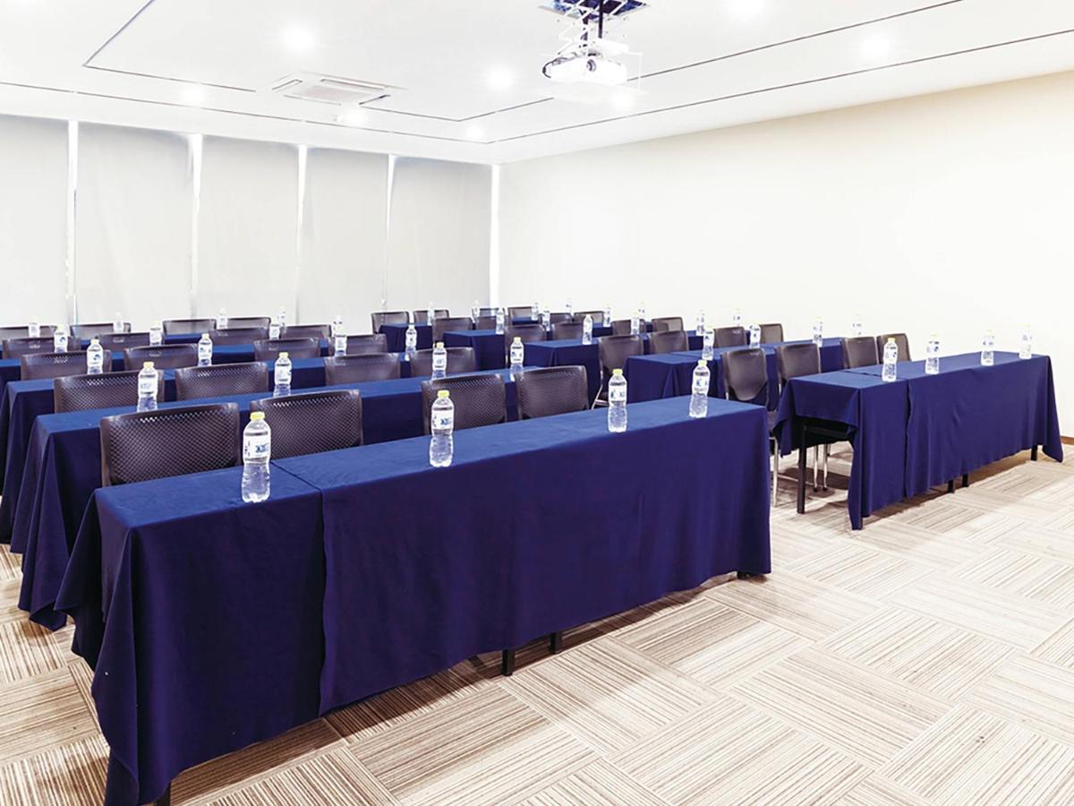 Holiday Inn Express - Jinan Exhibition Center, An Ihg Hotel Eksteriør billede